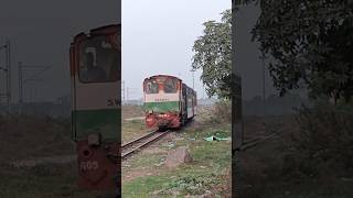 INDIA'S FIRST TRICOLOUR NDM-6 605 SILIGURI With 52540/Darjeeling - New Jalpaiguri Toy Train #shorts