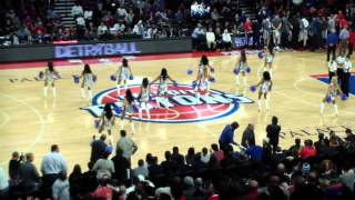 Detroit Pistons Dancers 4th quarter time out - 10-30-15