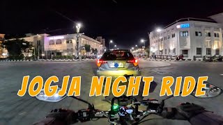 Suasana jalan Malioboro Jogja menjelang libur nataru di malam hari | Wisata Jogja