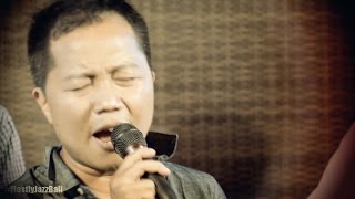 Indra Lesmana & Friends ft. Sandhy Sondoro - Malam  Biru @ Mostly Jazz in Bali 11/09/2016 [HD]