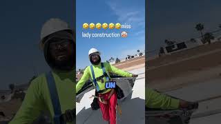 This guy just acted like a construction lady 🤣