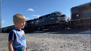 TRAIN TRACKING #5 | Labor Day DOUBLE TRAIN Special with Levi!! Checking out the NORFOLK SOUTHERNS!