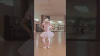 Ree dances… baby ballet #ballet #sonyzve1 #zve1