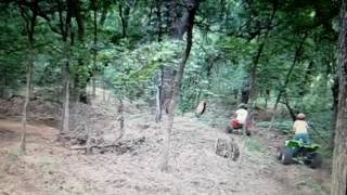 HONDA TRX 450R/KAWASAKI MOJAVE ON TRAILS IN TX.