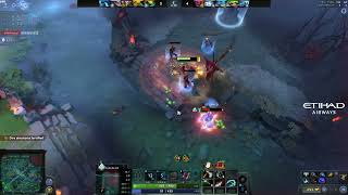 Leshrac big brain against attacker