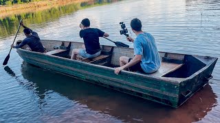 ANDAMOS COM O BARCO PELA PRIMEIRA VEZ E DESCOBRIMOS QUE ELE ESTAVA FURADO😱