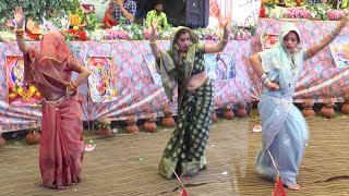 मंजेश शास्त्री जी || साबन के महीने मे सगी तीनो बहिनों ने किया सुन्दर डांस || Sunder Dance मंजेश जी