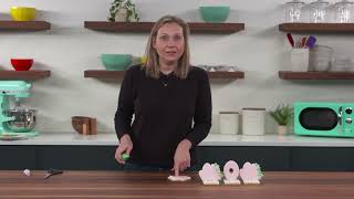 How to Cut Your Piping Bag to Create Leaves and Roses