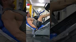 Entrenamiento de Cuadríceps | Hack Squat | Rigoberto Cornejo | Just4Fans