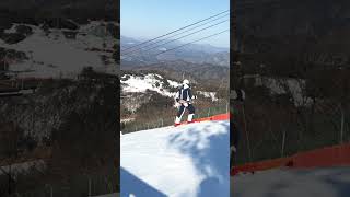 Vivaldi Ski Resort #vivaldi #ski #iseoulu #skiresort #southkorea #placestovisitinkorea #skiresorts