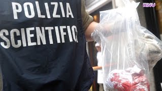 Donna decapitata a colpi di mannaia a Roma - Ucciso il killer mascherato - News