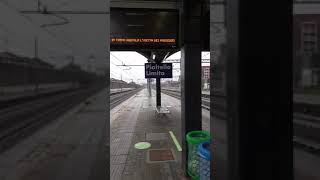 Annuncio treno dalla stazione fs di pioltello