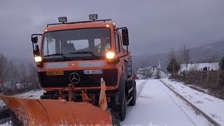 Borë, gurë dhe inerte në rrugë, mungon energjia në disa fshatra nga moti i keq në Qarkun e Kukësit