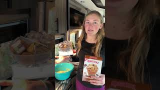 Baking in the Prevost on a travel day!🧁#shorts #muffin #baking #prevost #travelday #rvvlog #rvlife