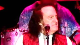 "Crystal Blue Persuasion" (Waterfest 2022) - Tommy James and The Shondells