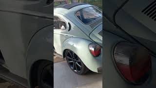 FUSCA COM RODAS ARO 17