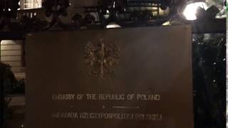 У Польщі понад 2 тисячі протестувальників заблокували будівлю Сейму