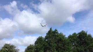 united airlines boeing 758-224 n18112 take off at bhx