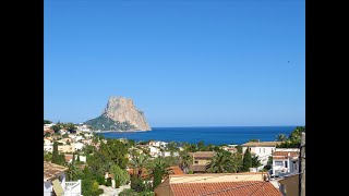 A detached 3 bedroom villa in Calpe, Costa Blanca, with pool and sea views, 490 m from the beach.