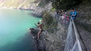 MANAROLA Cliffs jump!