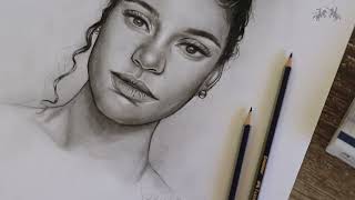 Beginner's Guide to Sketching Portraits with artist Sarah Masri