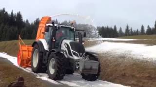 Kahlbacher KFS 1150 auf Valtra