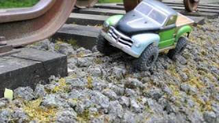 Axial SCX10 - Chapter two : CF100 Railway crawl