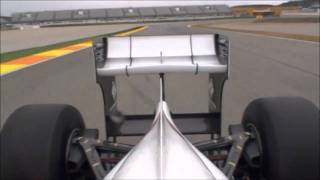 Sauber C30 menetkozben allithato hatso szarny (Valencia teszt, 2011.02).mp4