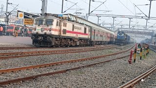 11062 Pawan express Jaynagar to LokmanyaTilak  parallel Race