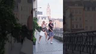 BROMAS en la calle, Asustando a chicas| #pranks #funny #scared #bushman