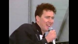 OMD - Sailing On The Seven Seas (live)