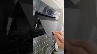 How to repair extractor fan door lid thingy