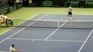 2007 Davis Cup Final: Bob & Patrick Practice