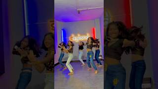 Zingat 🔥#trending #dance #viral #youtubeshorts #danceshorts #marathisong