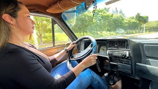 Karlotta Cranking & Hard Driving Kalinda's old car in high heels | Pedal pumping Coldstart Fiat 147