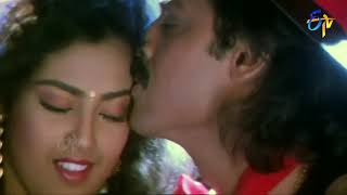 Abbaigaru Movie Video Song || Venkatesh, Meena