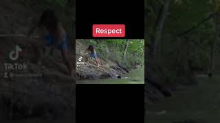 Man ￼Bravely save he’s friend from a Crocodile￼￼