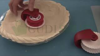 DECORATING PLUNGER AND PASTRY WHEEL CUTTER SET - MAKE GOODIES LIKE A PRO!