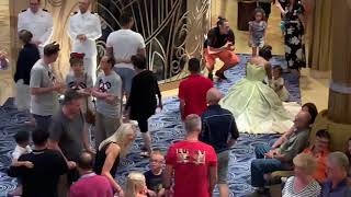 DISNEYCRUISE 2019 DISNEY DREAM SHIP ATRIUM | DISNEY CHARACTERS MEET & GREET