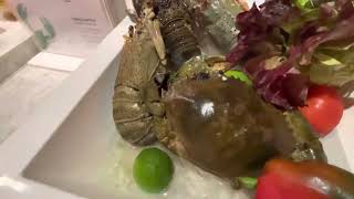 #Maldives Malahini Kuda Bandos Resort | Maaga restaurant | dinner food display.