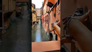 Ventana secreta en Italia #viajar #viajes #viajeros #italia #italy #travel #bologna #highlights