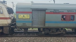 12821 DHAULI EXPRESS WITH OFFLINK KALYAN WAP7 LOCOMOTIVE