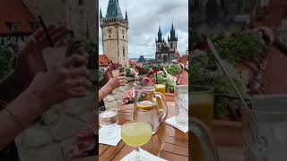 🍸 With a rooftop terrace like this, you can get the best of Prague in the palm of your hand  😍