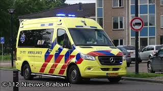 ambulance 21-111 met spoed naar huisartsenpraktijk Berghem