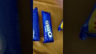 Unboxing Jumbo Oreo Biscuits/Tasty biscuits with vanilla cream#shorts