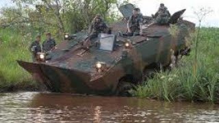 BLINDADO GUARANI 6x6 NO TREINAMENTO ANFÍBIO / EXÉRCITO BRASILEIRO