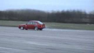 Escort RS 2.1 zvh Drifting and flaming at Bruntingthorpe