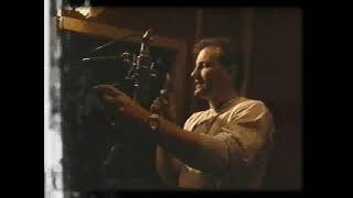 Behind the Scenes: In the Studio - Collin Raye Direct Hits (Enhanced CD Extras)