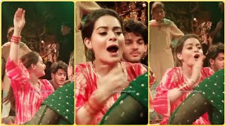 Aiman khan sing song on minal khan dholki 😍 #shorts