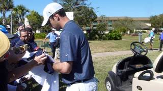 Baseball MVP Joe Mauer Signing Autographs for Fans - TopSignatures.com